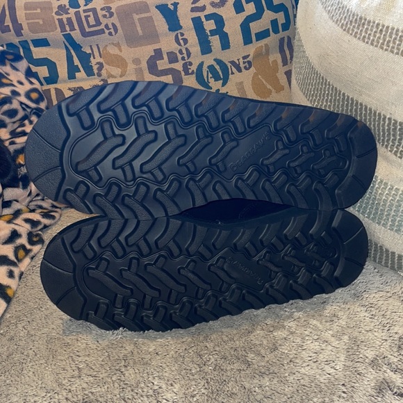 BearPaw Boots - Picture 6 of 9